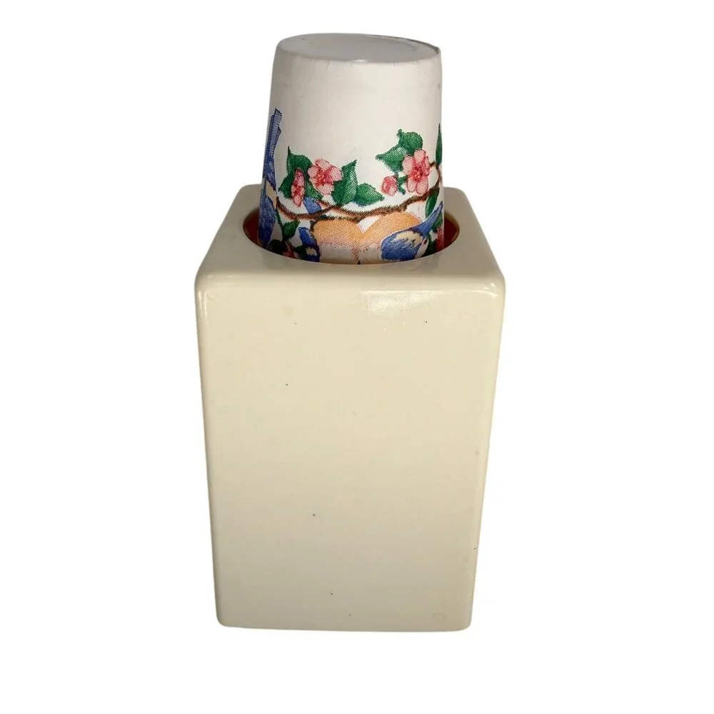 Vintage Bathroom Disposable Cup Dispenser Plastic Holder Retro Decor Cream